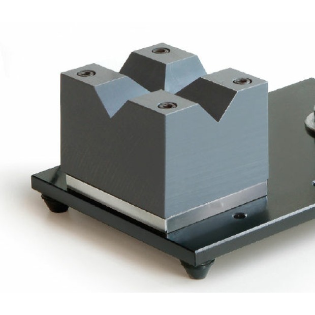 Kunststoffamboss mit kreuzweiser Vertiefung